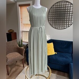 Banana Republic | Dresses | Banana Republic Raggiera Pleated Gold Dress |  Poshmark
